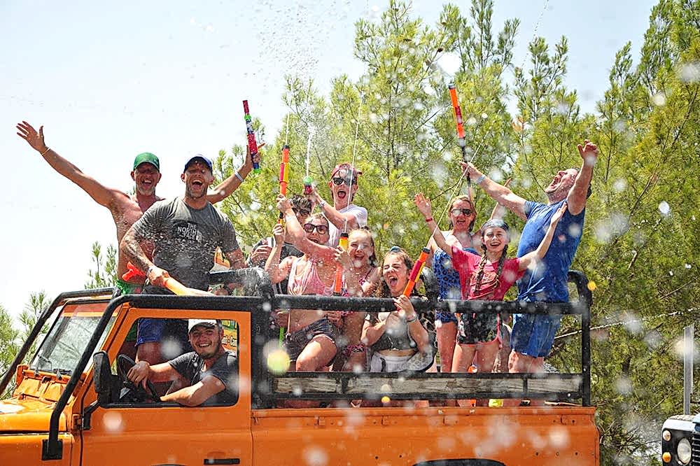 Fethiye Jeep Safari Turu Hakkında Sıkça Sorulan Sorular